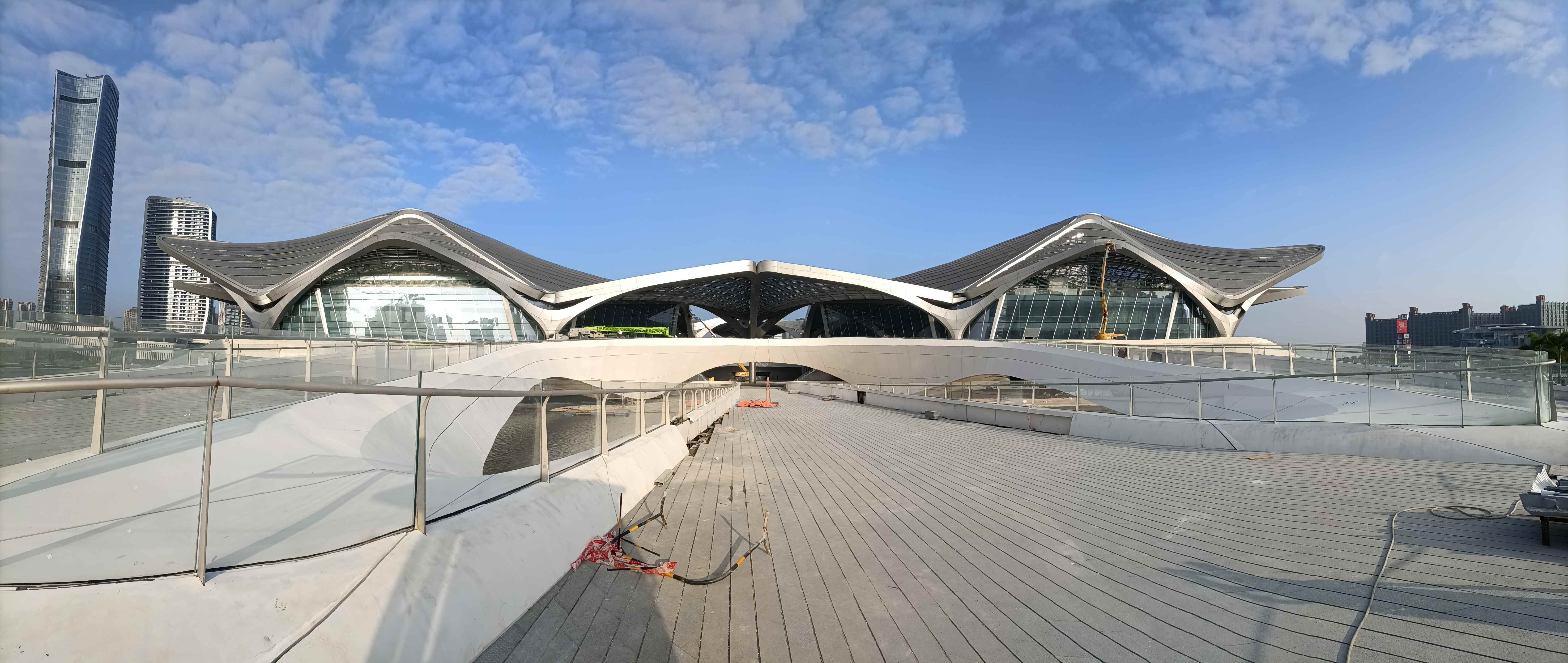 珠海金灣航空城市民藝術(shù)中心grg鏤空墻面雕花吊頂裝飾工程